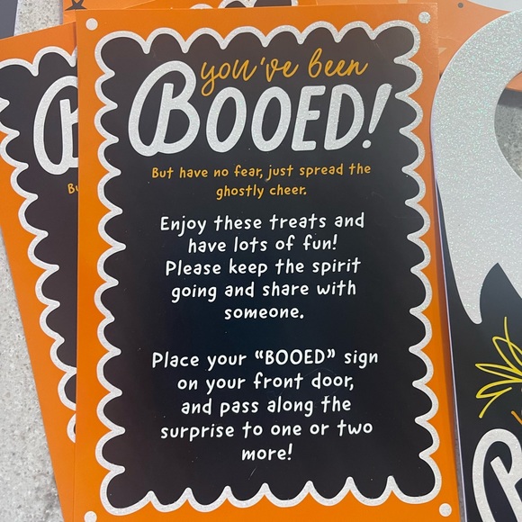 Brand new opened Halloween neighbor game.. “You’ve been Booed” (or boozed) - Picture 3 of 7